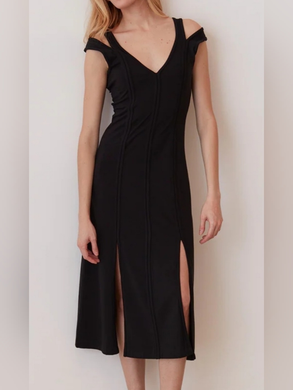 Grey State M Black V-Neck Split Front Midi Dress